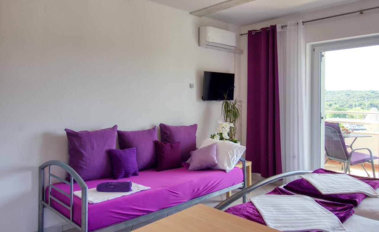 Apartman Studio Pula Ngoại thất bức ảnh