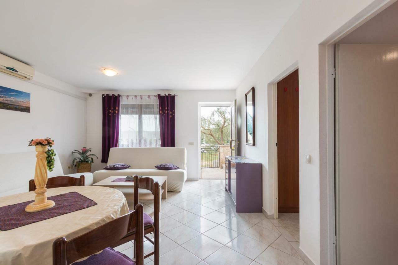 Apartman Studio Pula Ngoại thất bức ảnh
