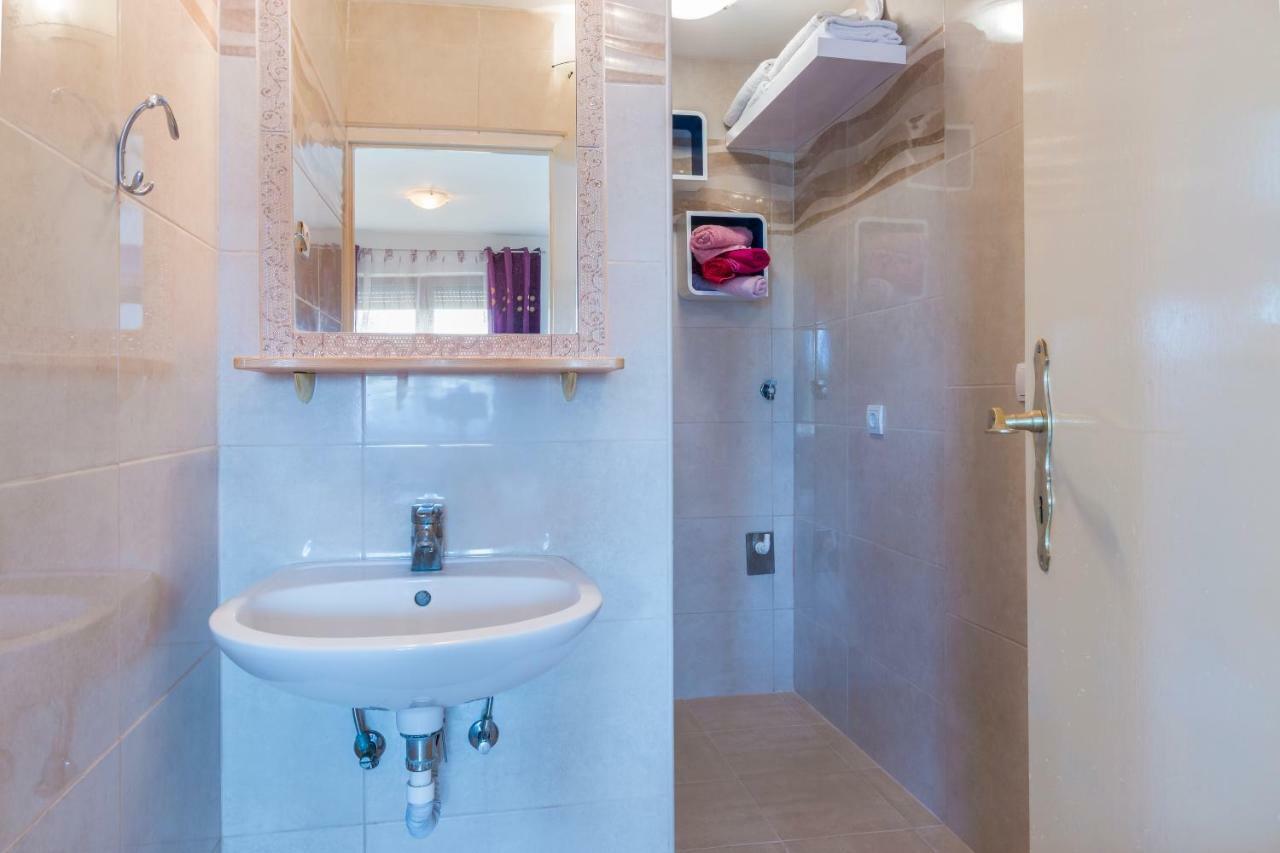 Apartman Studio Pula Ngoại thất bức ảnh