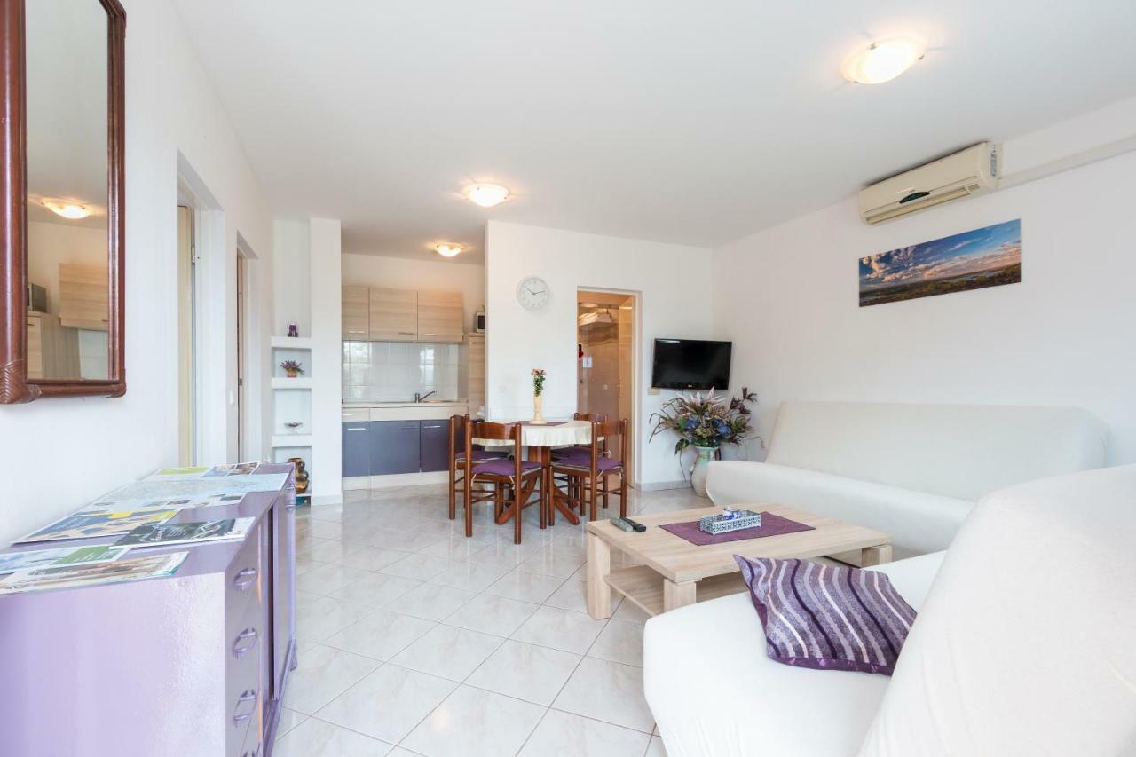 Apartman Studio Pula Ngoại thất bức ảnh